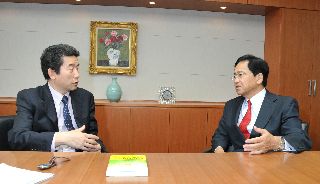 21日付対談2.jpg
