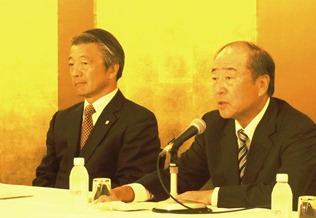 出光 昭シェルの筆頭株主に 経営統合へ協議開始